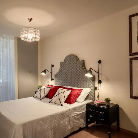 Apartment Il Salotto Dell'anfiteatro Lucca