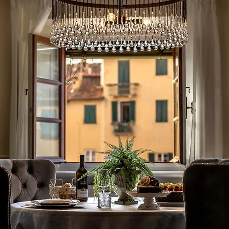 Il Salotto Dell'anfiteatro Lucca